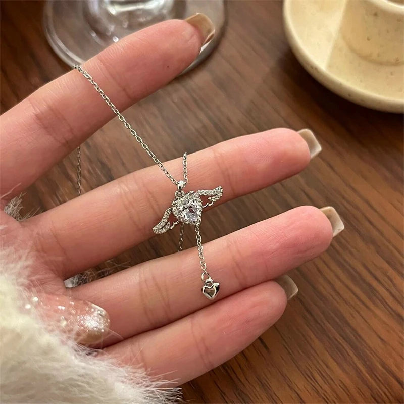 2025 Crystal Angel Wings Heart Pendant Necklace Y2K Girl Simple Pink White Zircon Love Elegant Ladies Necklace Women Jewelry